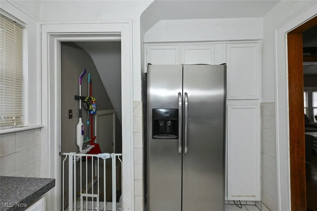 *SIDE REFRIGERATOR AND EXTRA CABINETS ~