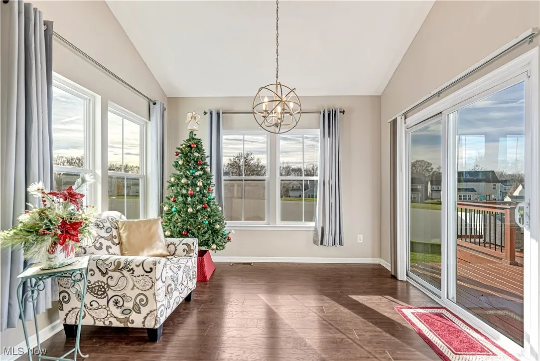 Sunroom with a slight vaulted ceiling