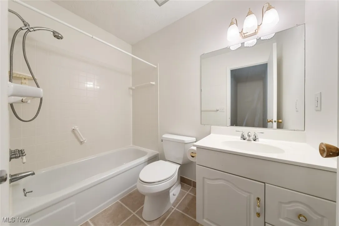 4916 Friar Road # B, Stow, Ohio 44224,MLS Now Listing ID