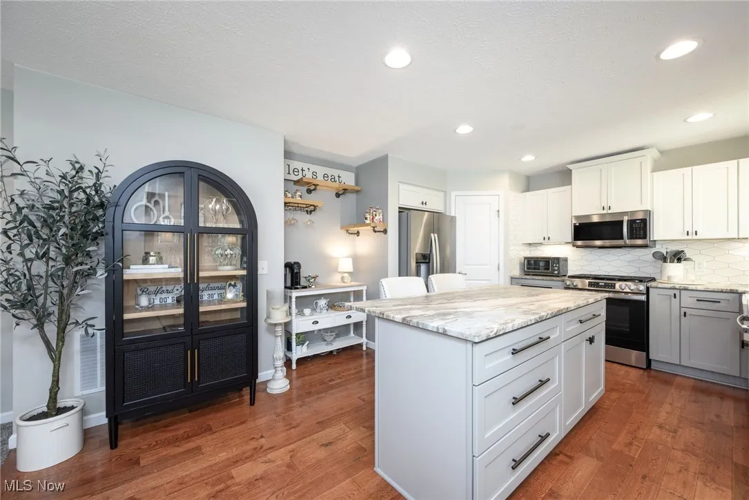 3857 Poplar Lane, Kent, Ohio 44240,MLS Now Listing ID