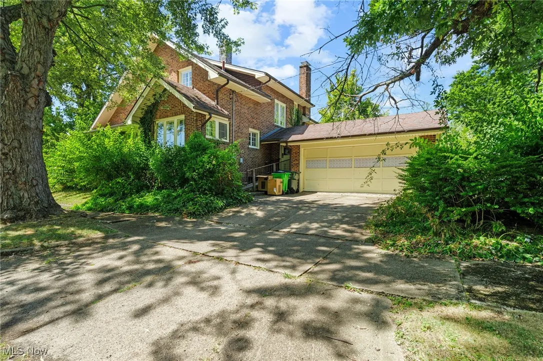 390 E College Street, Alliance, Ohio 44601,MLS Now Listing ID