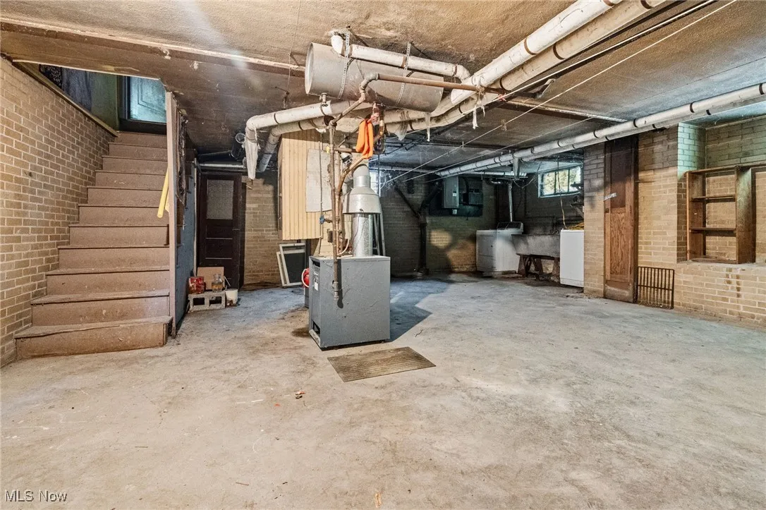 390 E College Street, Alliance, Ohio 44601,MLS Now Listing ID