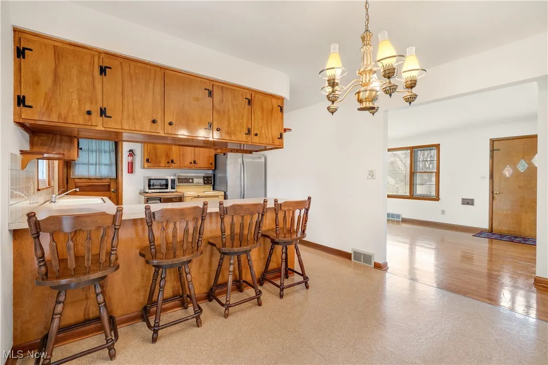 A breakfast bar for convenience