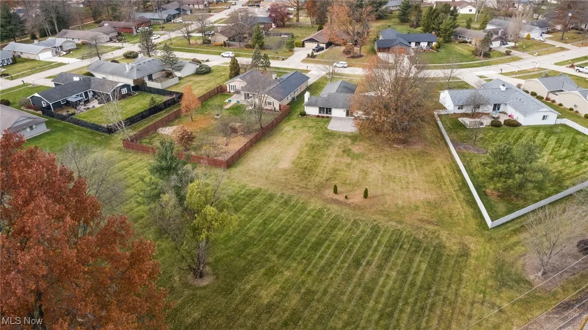 Impressive aerial view of home and surrounding area - see the whole picture!