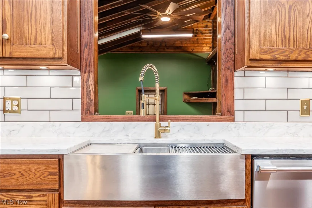 Stainless steel farm sink