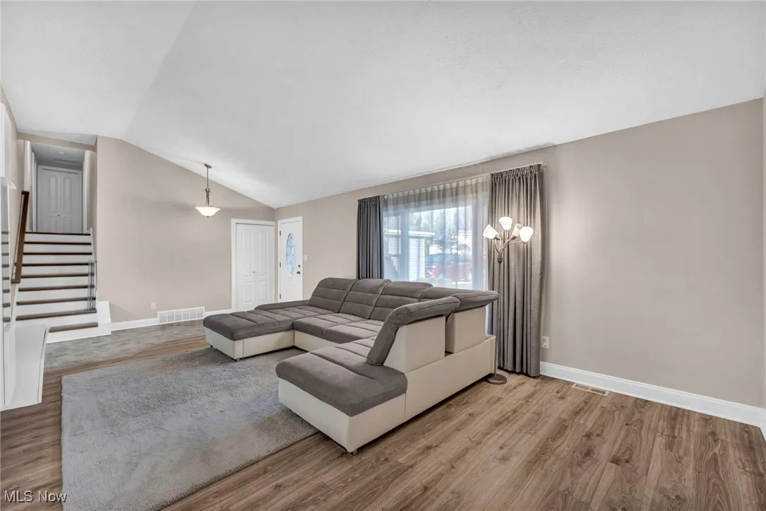 32194 N Roundhead Drive, Solon, Ohio 44139,MLS Now Listing ID