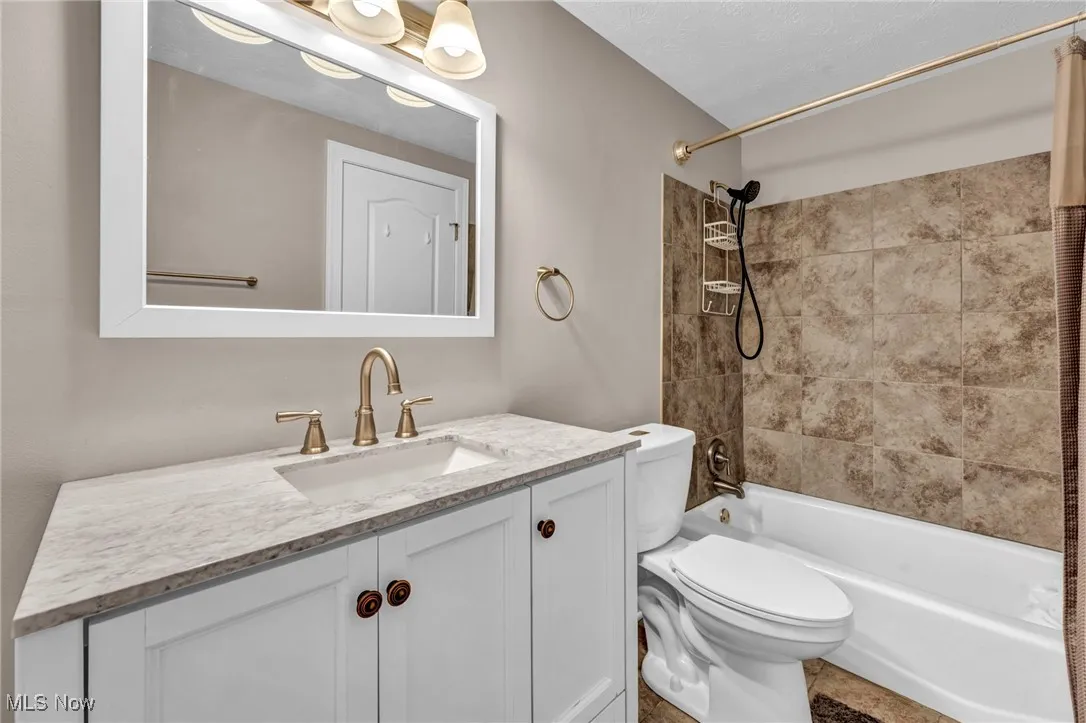 32194 N Roundhead Drive, Solon, Ohio 44139,MLS Now Listing ID