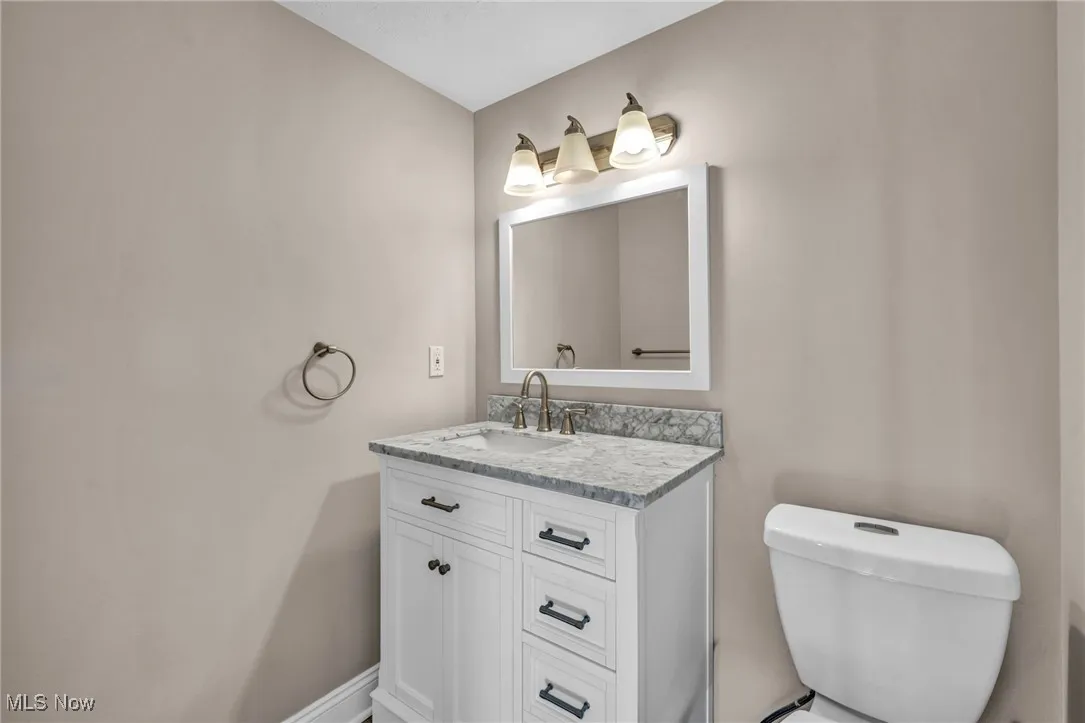 32194 N Roundhead Drive, Solon, Ohio 44139,MLS Now Listing ID