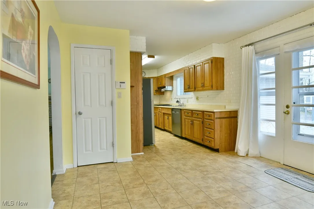 3241 Lynwood Drive, Warren, Ohio 44485,MLS Now Listing ID