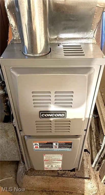 Utility room with heating unit