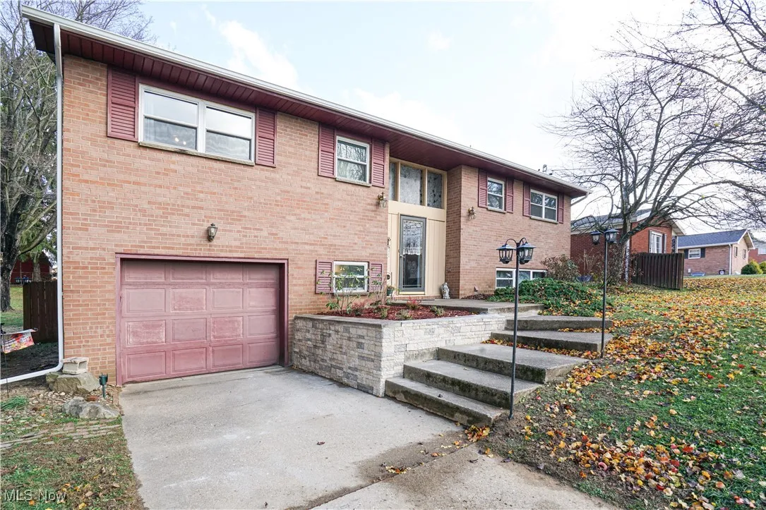 906 Westview Drive, Belpre, Ohio 45714,MLS Now Listing ID