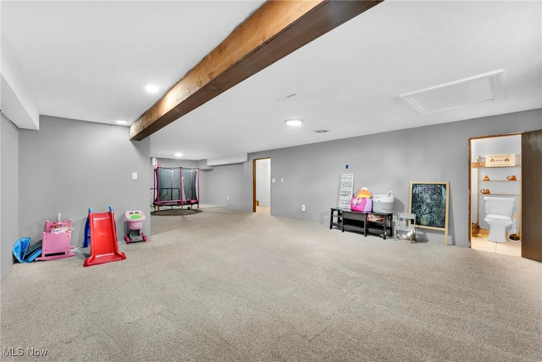 Finished basement with access to the full bath