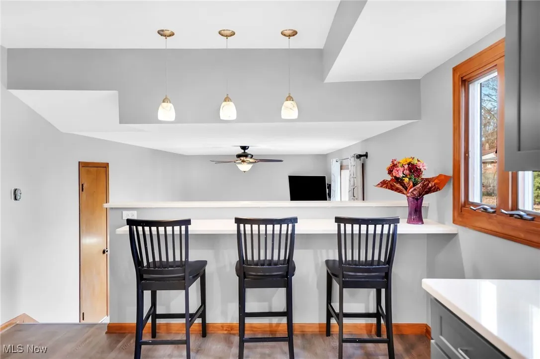 Breakfast bar seating