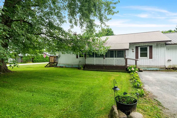 88 Cedar Lane, Alburgh, Vt 05440, 3 Bedrooms Bedrooms, ,1 BathroomBathrooms,Residential,For Sale,Cedar,5009111