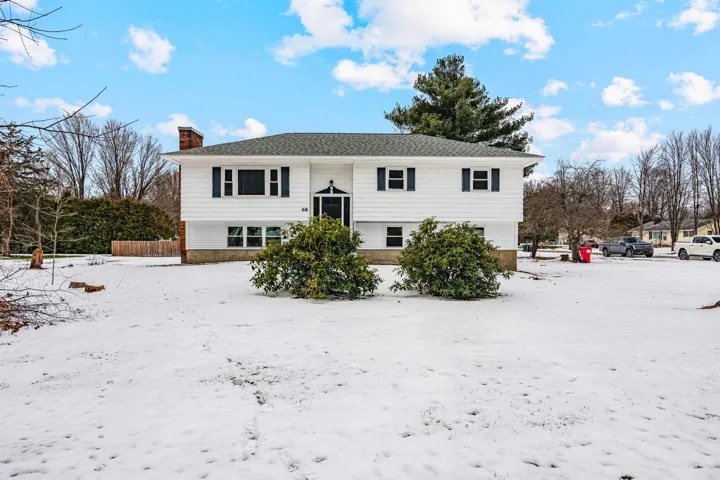 68 Don Mar Terrace, Colchester, Vt 05446, 3 Bedrooms Bedrooms, ,3 BathroomsBathrooms,Residential,For Sale,Don Mar,5020901