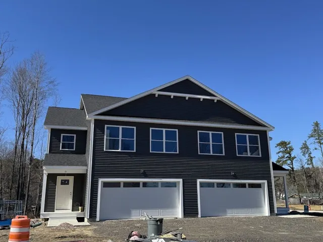 55 Tessa Court, Essex, VT 05452, 3 Bedrooms Bedrooms, ,3 BathroomsBathrooms,Residential,For Sale,Tessa,5043611