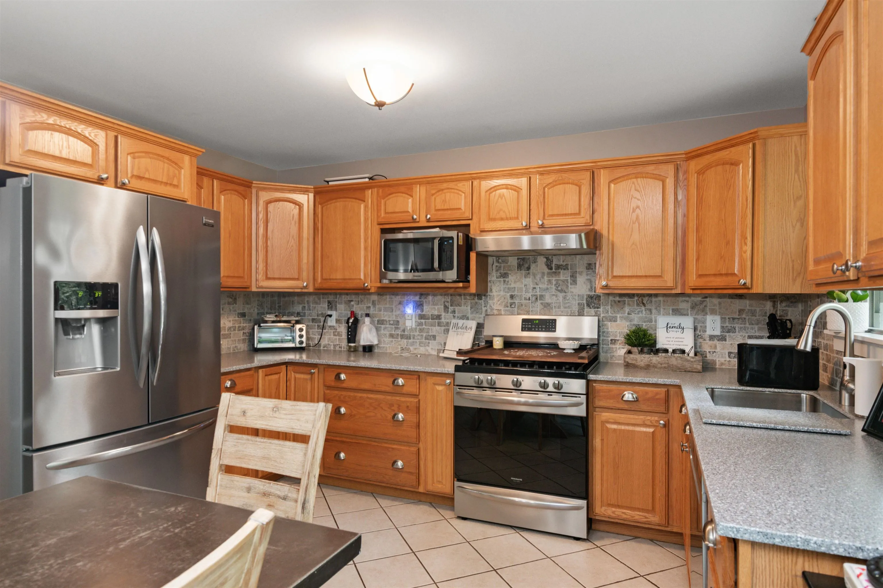 30 Canyon Estates Drive, Colchester, VT 05446, 3 Bedrooms Bedrooms, ,2 BathroomsBathrooms,Residential,For Sale,Canyon Estates,5044111