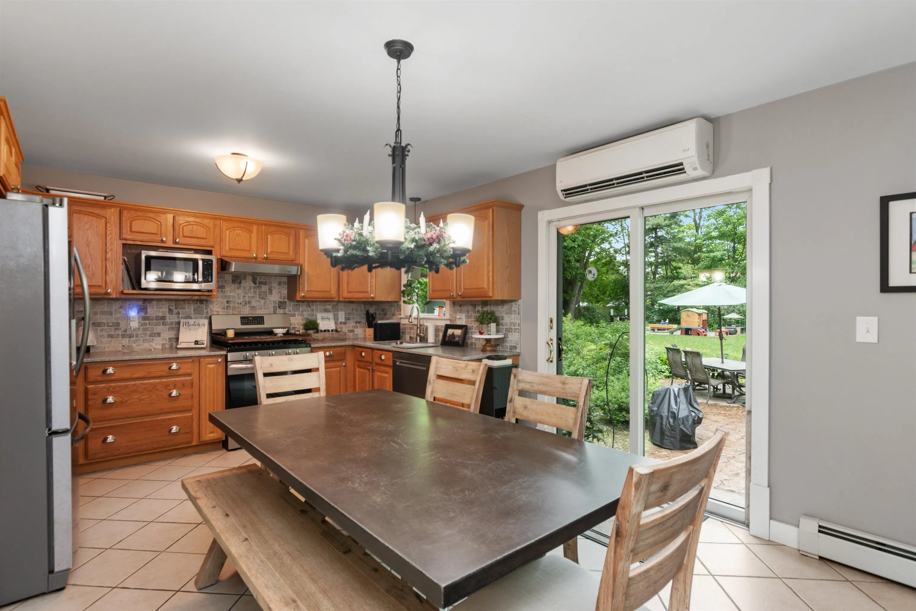 30 Canyon Estates Drive, Colchester, VT 05446, 3 Bedrooms Bedrooms, ,2 BathroomsBathrooms,Residential,For Sale,Canyon Estates,5044111