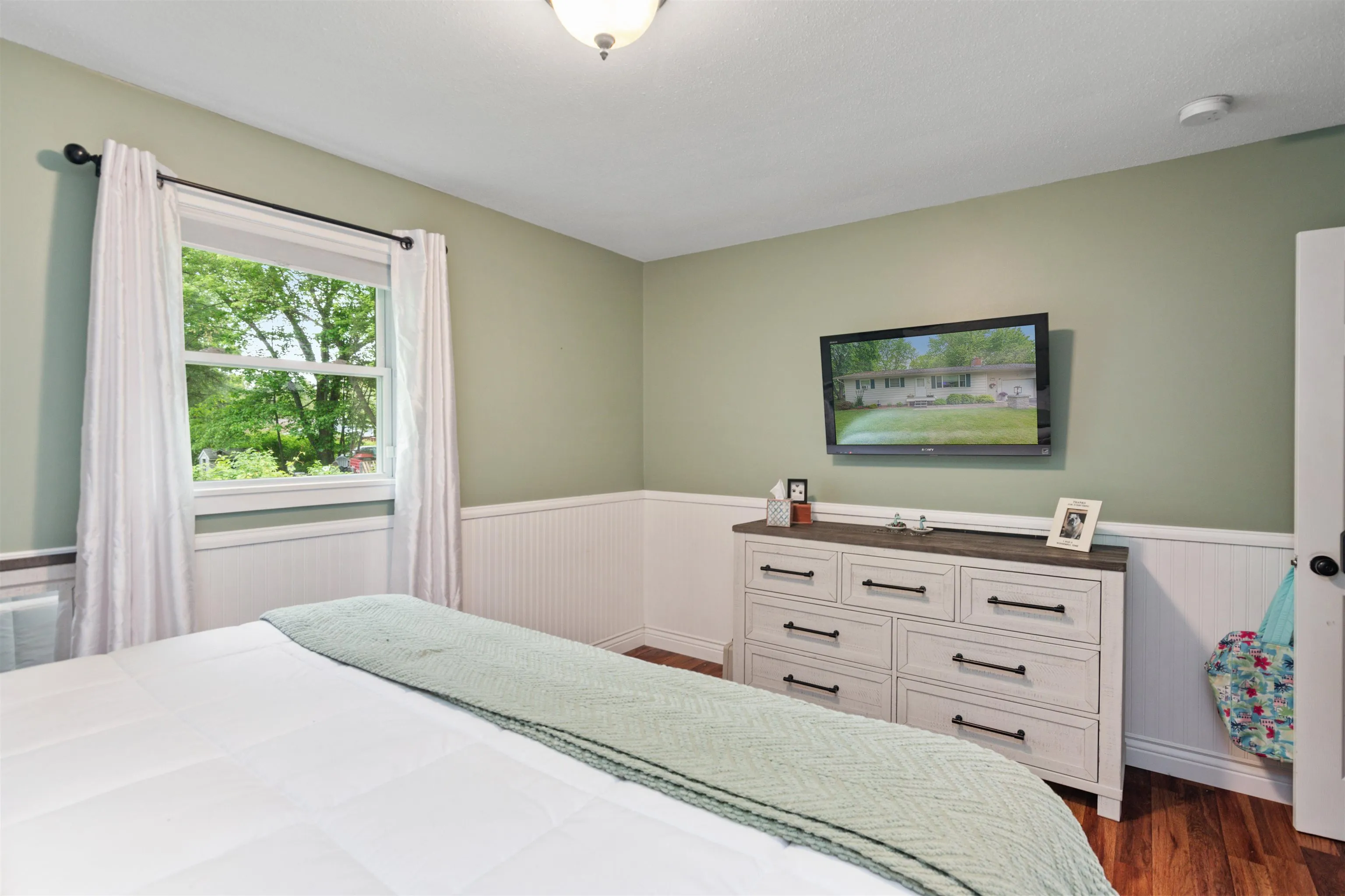 30 Canyon Estates Drive, Colchester, VT 05446, 3 Bedrooms Bedrooms, ,2 BathroomsBathrooms,Residential,For Sale,Canyon Estates,5044111