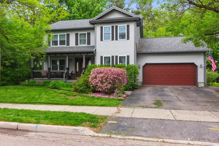 19 Hayden Street, Essex Junction, VT 05452, 4 Bedrooms Bedrooms, ,3 BathroomsBathrooms,Residential,For Sale,Hayden,5044123