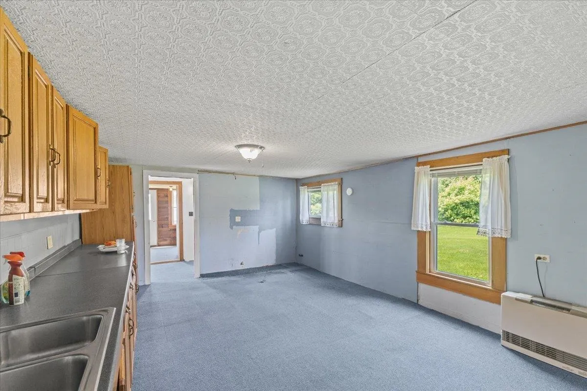 57 Pearl Street, Grand Isle, VT 05458, 4 Bedrooms Bedrooms, ,2 BathroomsBathrooms,Residential,For Sale,Pearl,5044978
