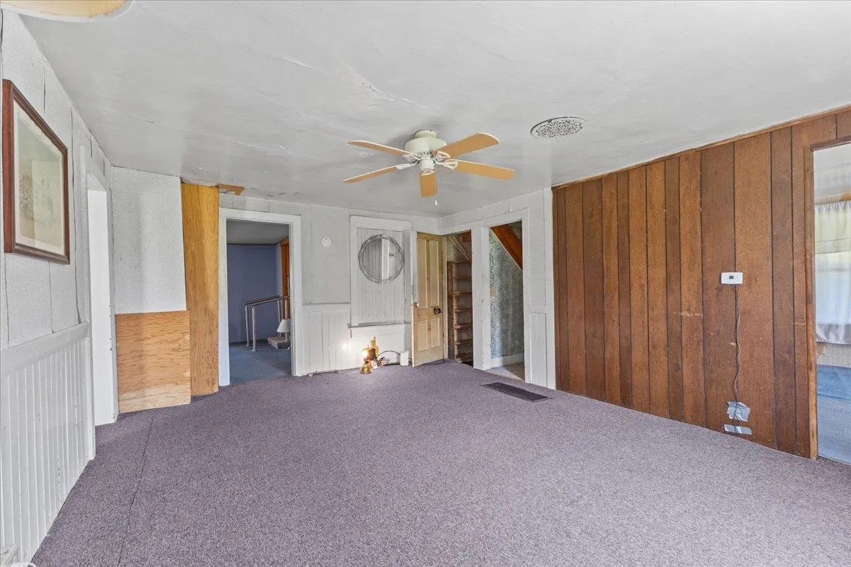 57 Pearl Street, Grand Isle, VT 05458, 4 Bedrooms Bedrooms, ,2 BathroomsBathrooms,Residential,For Sale,Pearl,5044978