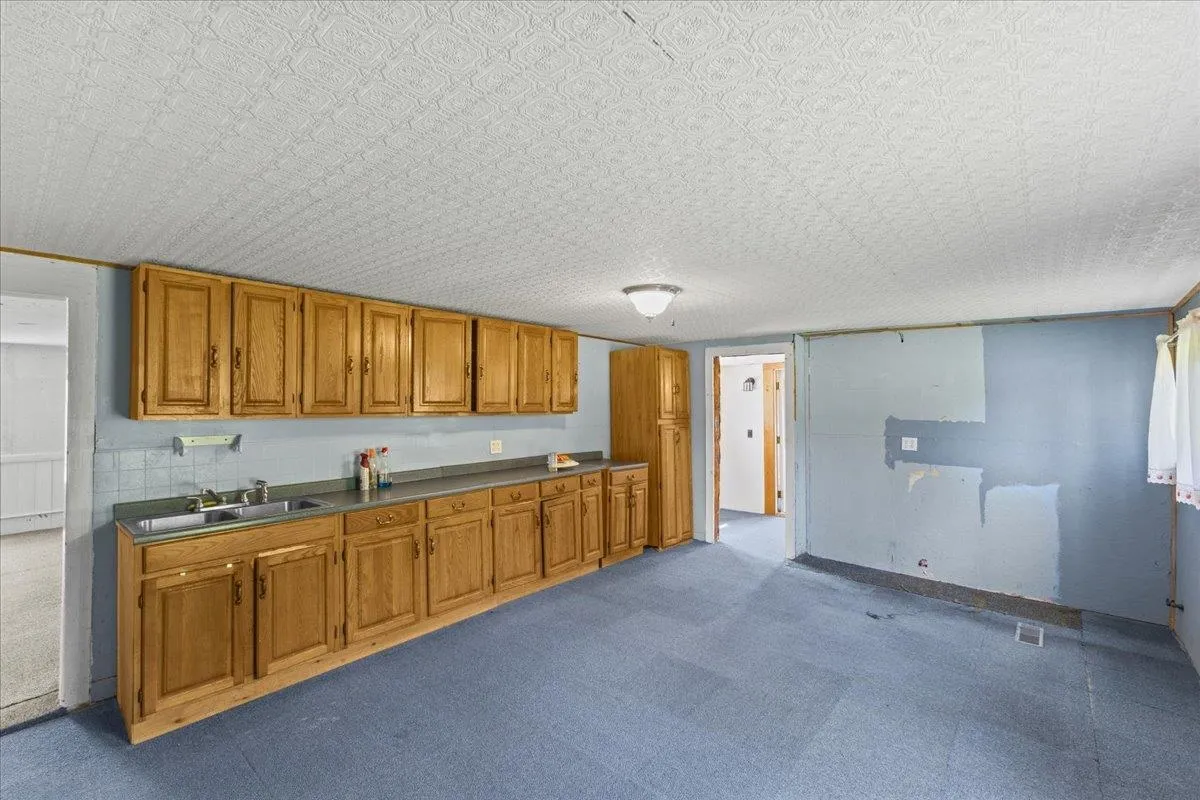 57 Pearl Street, Grand Isle, VT 05458, 4 Bedrooms Bedrooms, ,2 BathroomsBathrooms,Residential,For Sale,Pearl,5044978