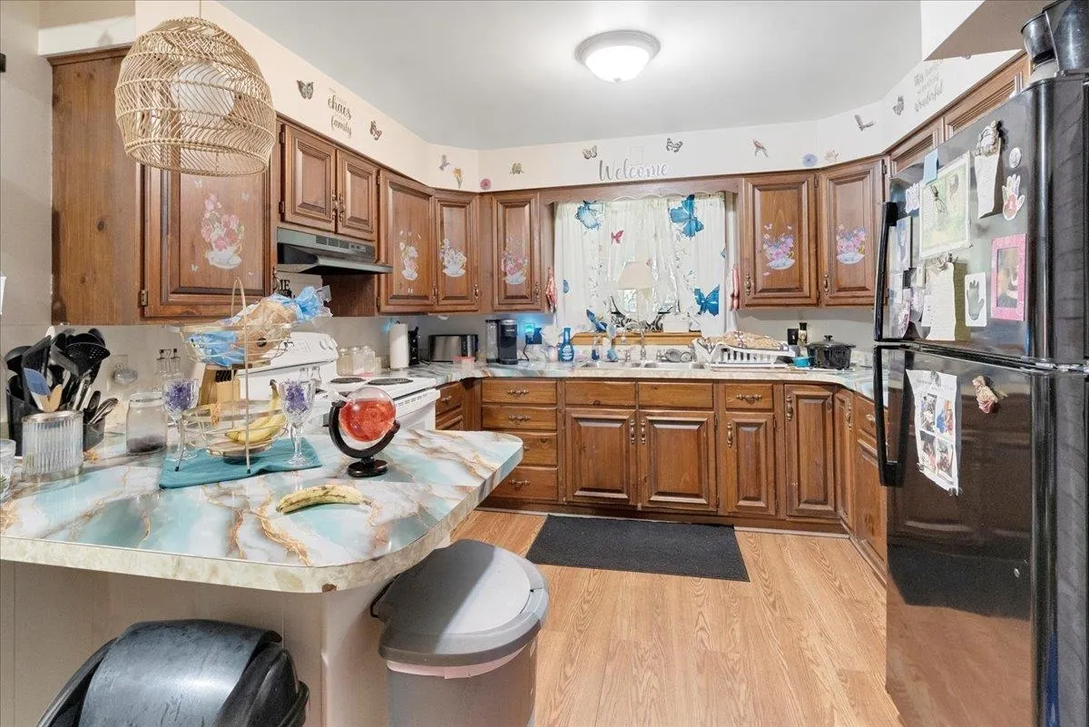 783 Main Street, Colchester, VT 05446, 5 Bedrooms Bedrooms, ,2 BathroomsBathrooms,Residential,For Sale,Main,5045835