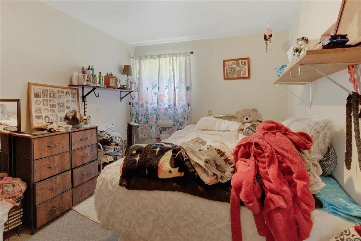 783 Main Street, Colchester, VT 05446, 5 Bedrooms Bedrooms, ,2 BathroomsBathrooms,Residential,For Sale,Main,5045835