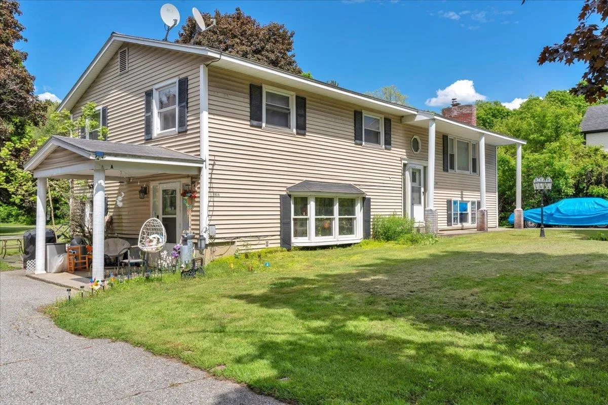 783 Main Street, Colchester, VT 05446, 5 Bedrooms Bedrooms, ,2 BathroomsBathrooms,Residential,For Sale,Main,5045835