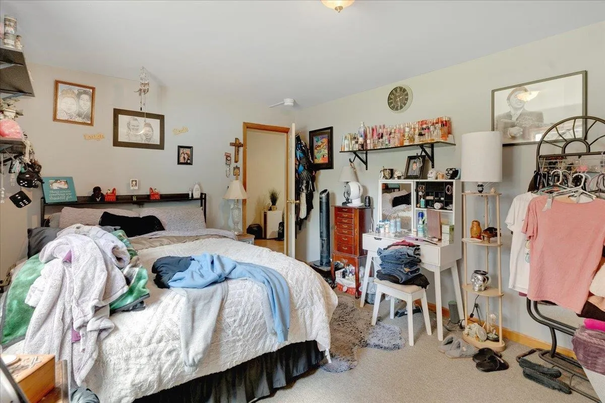 783 Main Street, Colchester, VT 05446, 5 Bedrooms Bedrooms, ,2 BathroomsBathrooms,Residential,For Sale,Main,5045835
