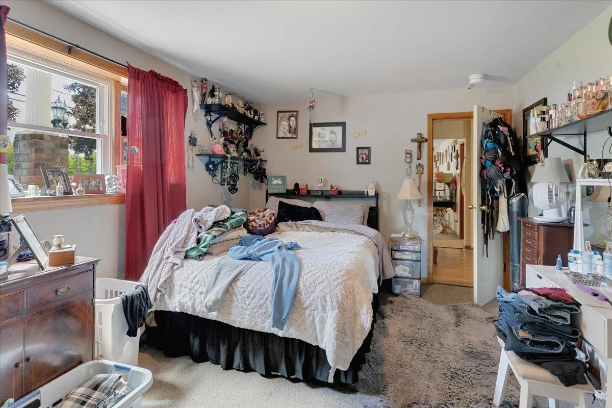 783 Main Street, Colchester, VT 05446, 5 Bedrooms Bedrooms, ,2 BathroomsBathrooms,Residential,For Sale,Main,5045835