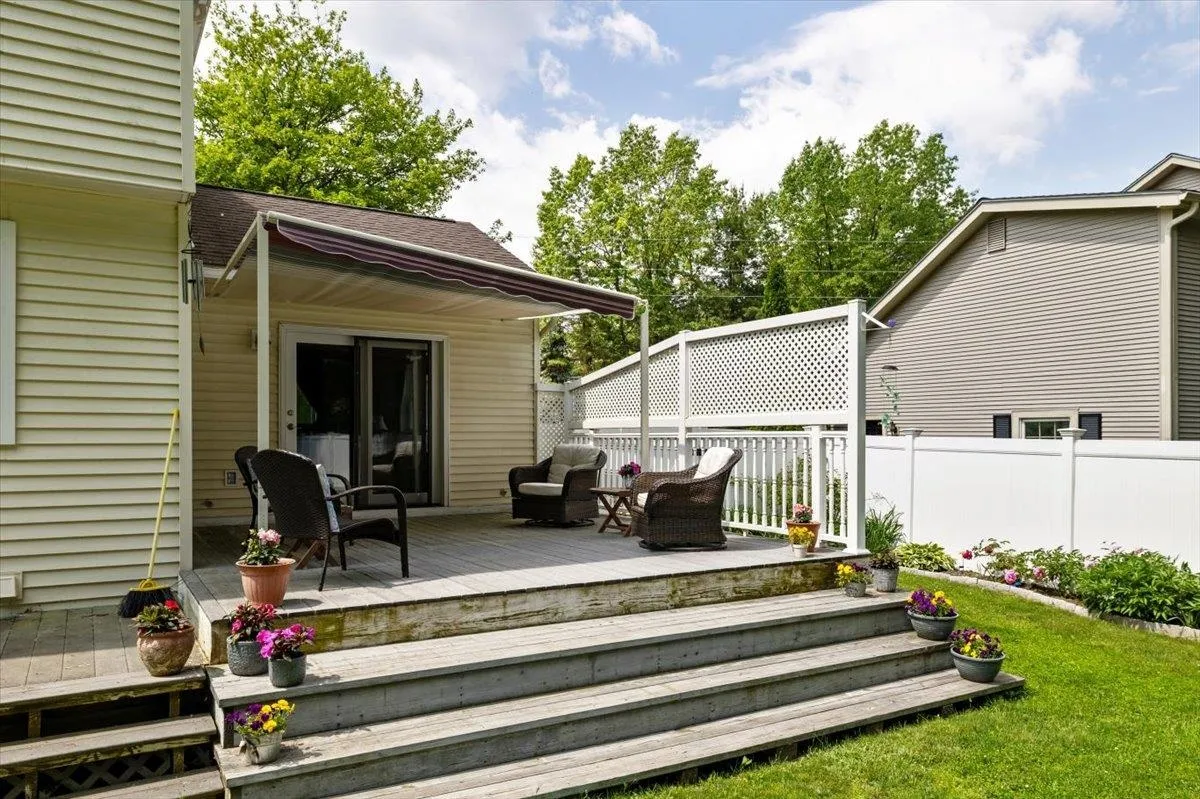 43 Ira Allen Court, Colchester, VT 05446, 3 Bedrooms Bedrooms, ,3 BathroomsBathrooms,Residential,For Sale,Ira Allen,5046168