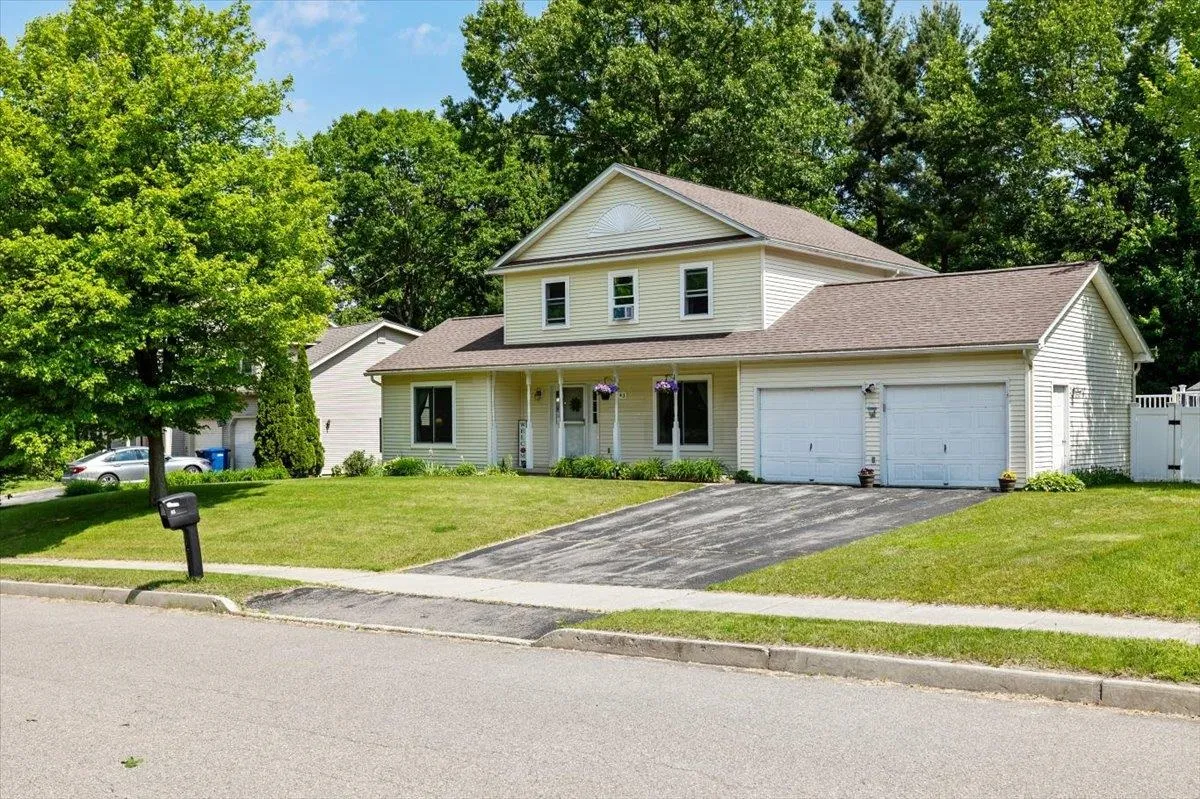 43 Ira Allen Court, Colchester, VT 05446, 3 Bedrooms Bedrooms, ,3 BathroomsBathrooms,Residential,For Sale,Ira Allen,5046168