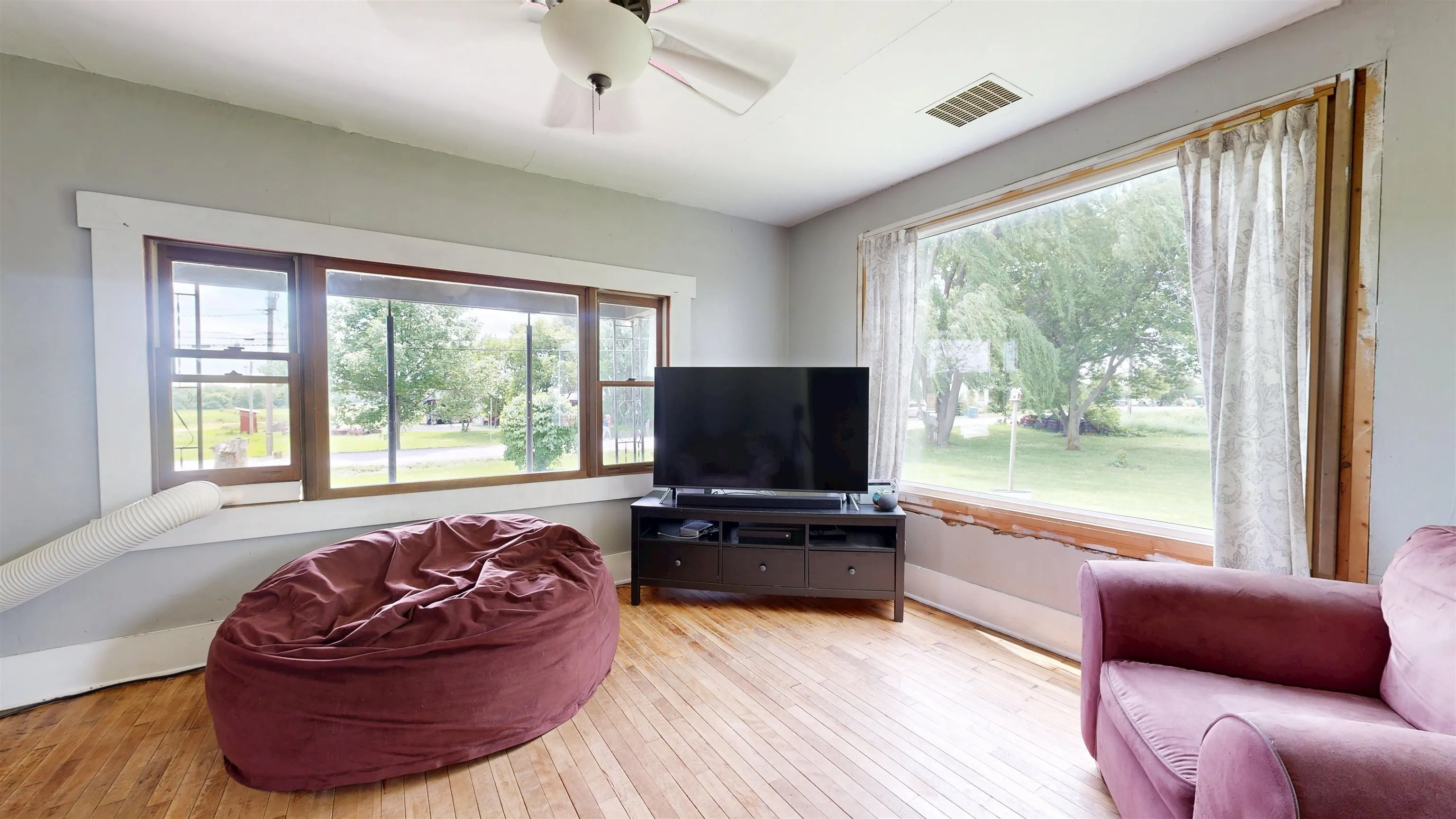 180 East Shore South, Grand Isle, VT 05458, 2 Bedrooms Bedrooms, ,1 BathroomBathrooms,Residential,For Sale,East Shore South,5046226