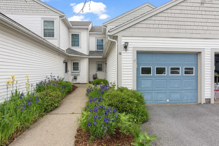 76 Saybrook Road, Essex Junction, VT 05452, 2 Bedrooms Bedrooms, ,2 BathroomsBathrooms,Residential,For Sale,Saybrook,5046251