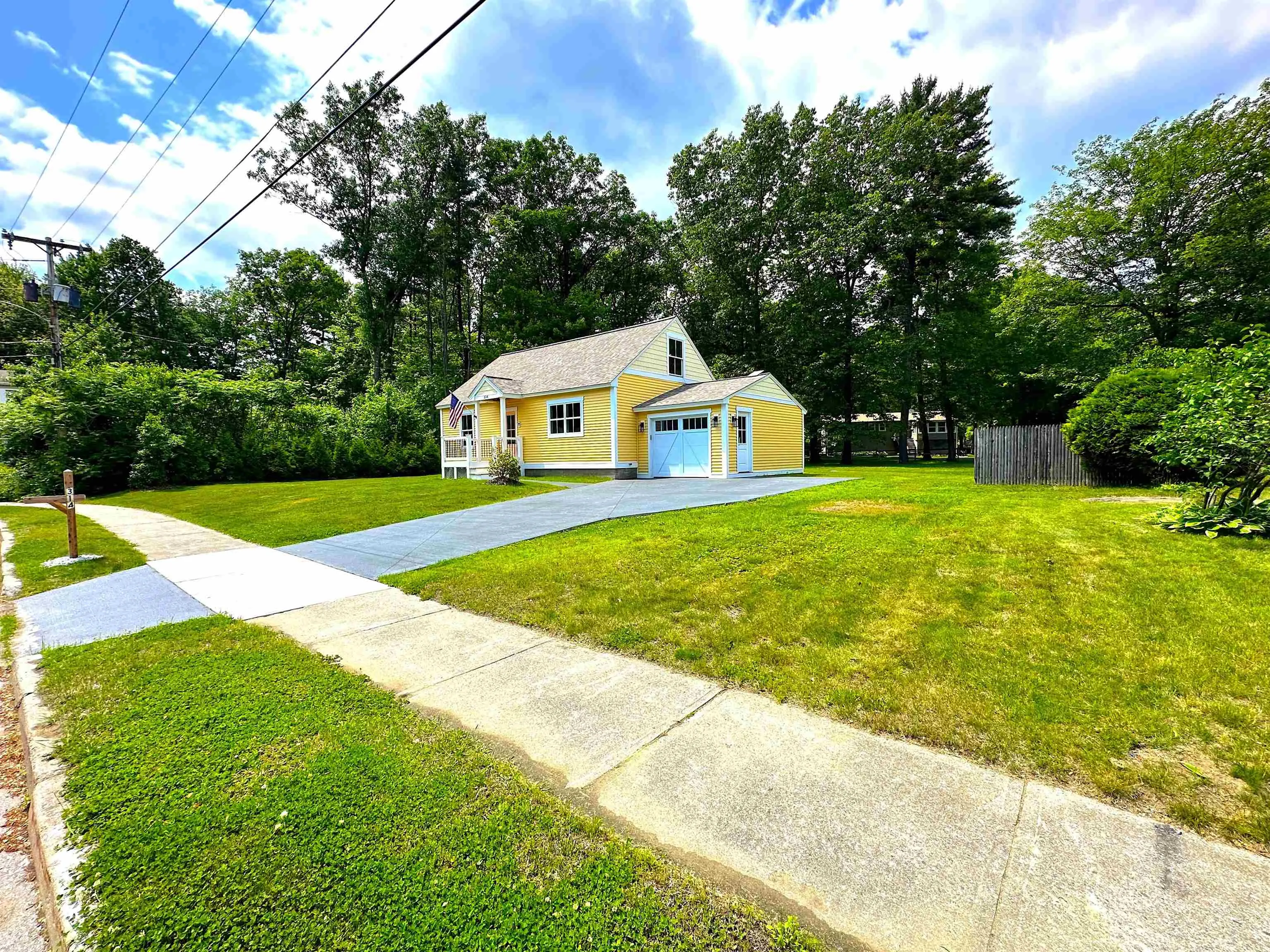 314 Red Oak Drive, Colchester, VT 05446, 3 Bedrooms Bedrooms, ,3 BathroomsBathrooms,Residential,For Sale,Red Oak,5046261