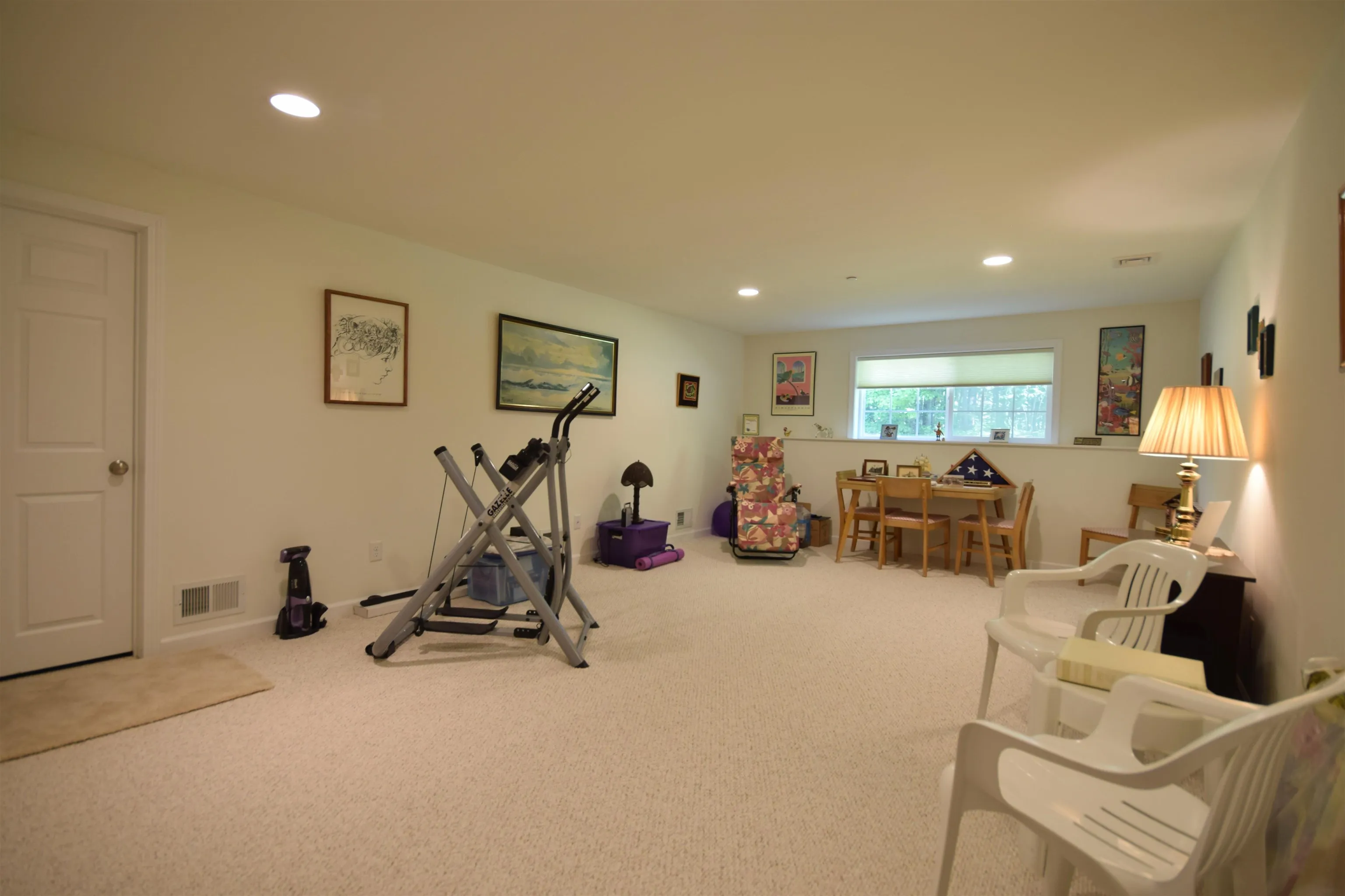 51 Fielding Lane, South Burlington, VT 05403, 3 Bedrooms Bedrooms, ,3 BathroomsBathrooms,Residential,For Sale,Fielding,5046341