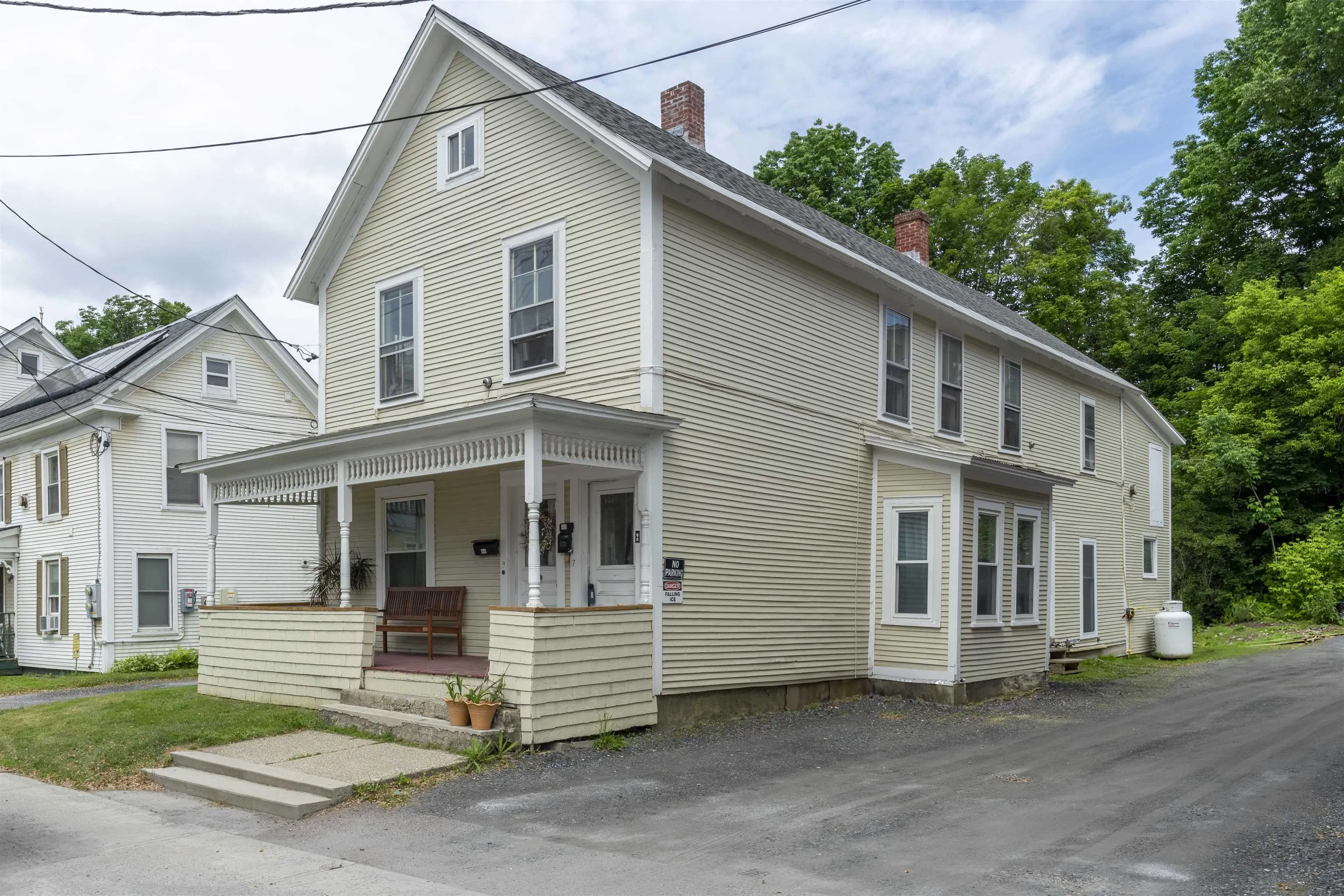 7-9 Elm Street, Waterbury, VT 05676, 5 Bedrooms Bedrooms, ,2 BathroomsBathrooms,Residential,For Sale,Elm,5046458