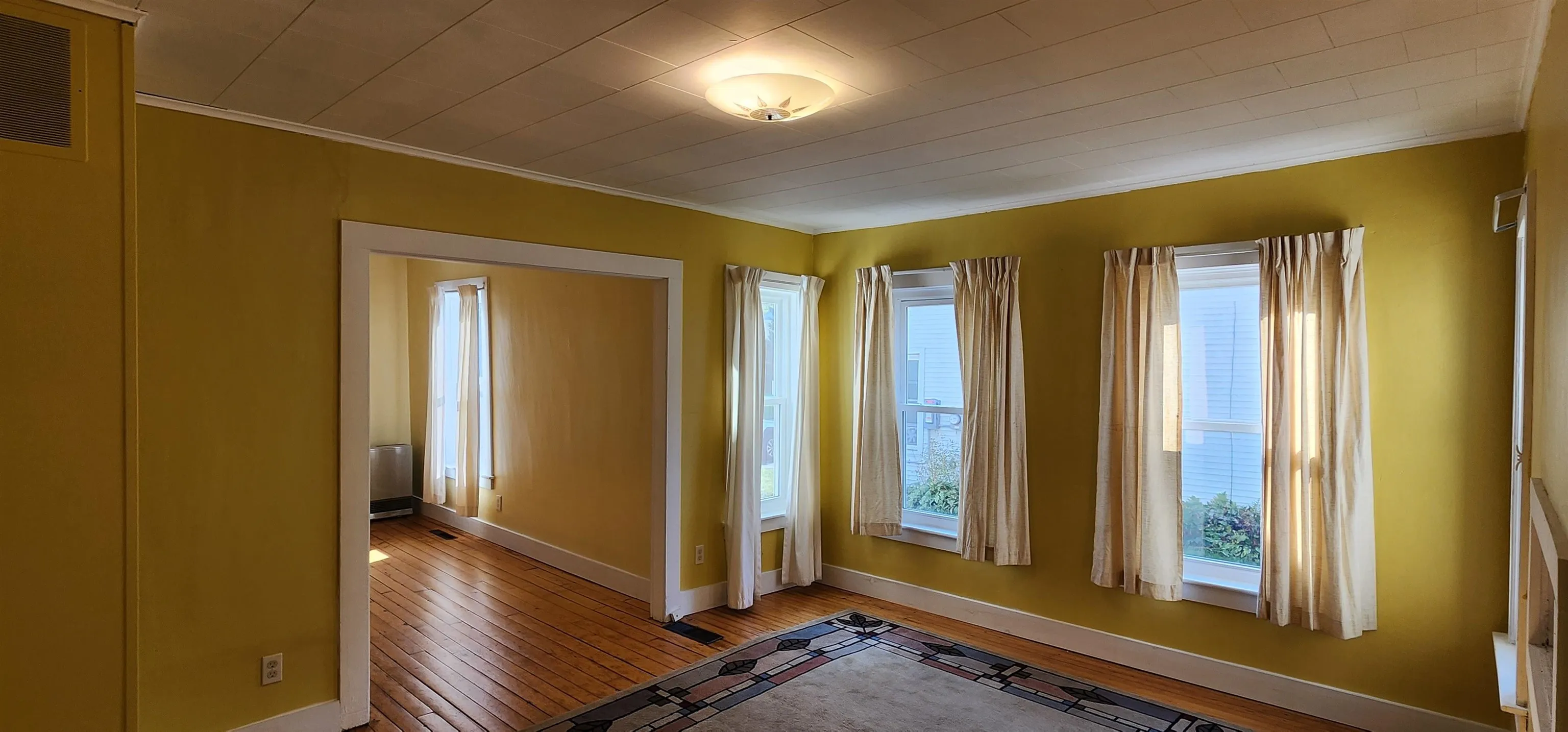 7-9 Elm Street, Waterbury, VT 05676, 5 Bedrooms Bedrooms, ,2 BathroomsBathrooms,Residential,For Sale,Elm,5046458