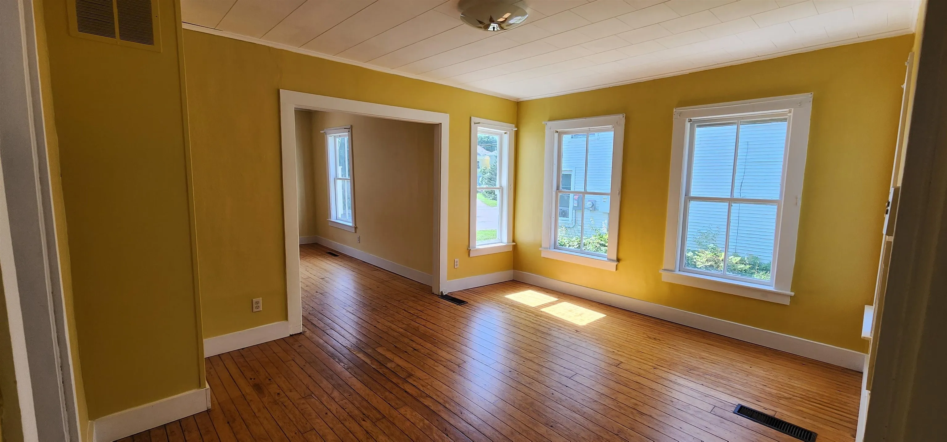 7-9 Elm Street, Waterbury, VT 05676, 5 Bedrooms Bedrooms, ,2 BathroomsBathrooms,Residential,For Sale,Elm,5046458