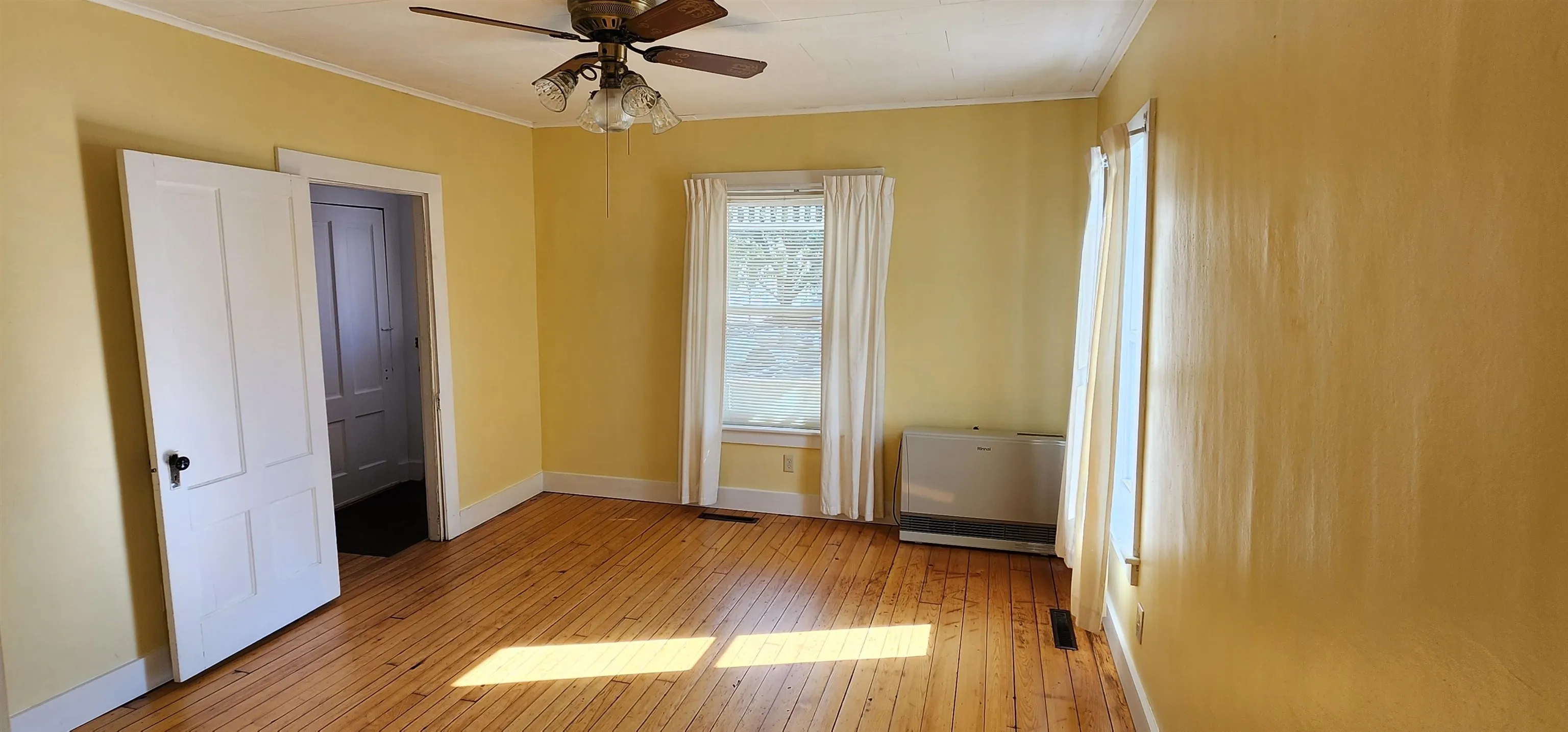 7-9 Elm Street, Waterbury, VT 05676, 5 Bedrooms Bedrooms, ,2 BathroomsBathrooms,Residential,For Sale,Elm,5046458