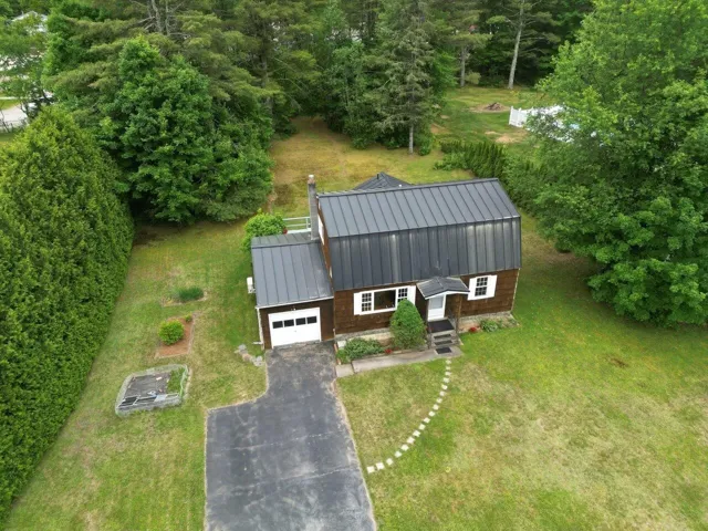 3 Tanglewood Drive, Essex, VT 05452, 3 Bedrooms Bedrooms, ,2 BathroomsBathrooms,Residential,For Sale,Tanglewood,5047591