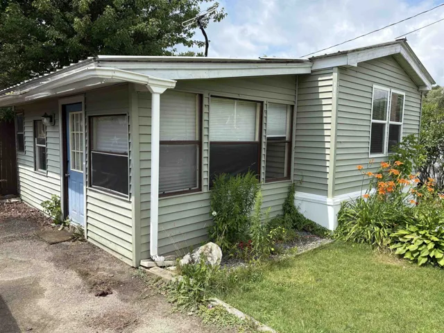 171 Kneeland Flats Trailer Park Road, Waterbury, VT 05676, 3 Bedrooms Bedrooms, ,1 BathroomBathrooms,Residential,For Sale,Kneeland Flats Trailer Park,5052135
