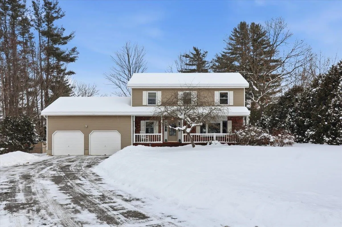 83 Kirby Lane, Williston
