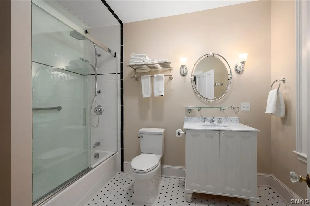 21 Madison Street, Hamilton, New York 13346, Hamilton, New York 13346, 6 Bedrooms Bedrooms, 13 Rooms Rooms,6 BathroomsBathrooms,Residential,For Sale,21 Madison Street, Hamilton, New York 13346,0,S1438680