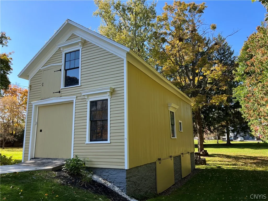 21 Madison Street, Hamilton, New York 13346, Hamilton, New York 13346, 6 Bedrooms Bedrooms, 13 Rooms Rooms,6 BathroomsBathrooms,Residential,For Sale,21 Madison Street, Hamilton, New York 13346,0,S1438680