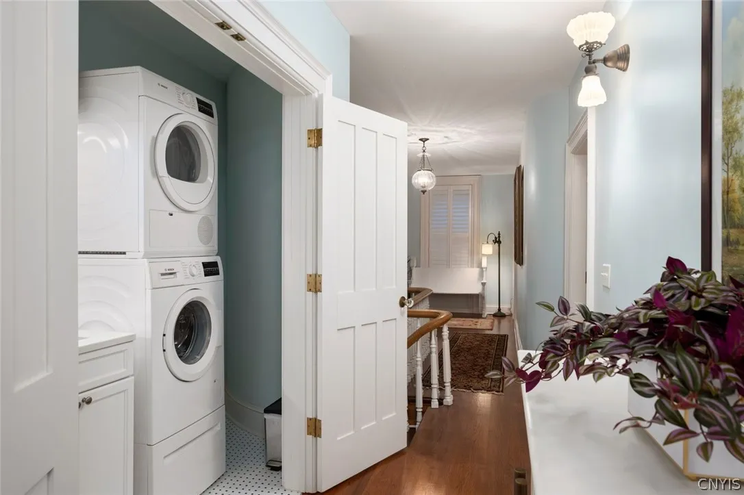 21 Madison Street, Hamilton, New York 13346, Hamilton, New York 13346, 6 Bedrooms Bedrooms, 13 Rooms Rooms,6 BathroomsBathrooms,Residential,For Sale,21 Madison Street, Hamilton, New York 13346,0,S1438680