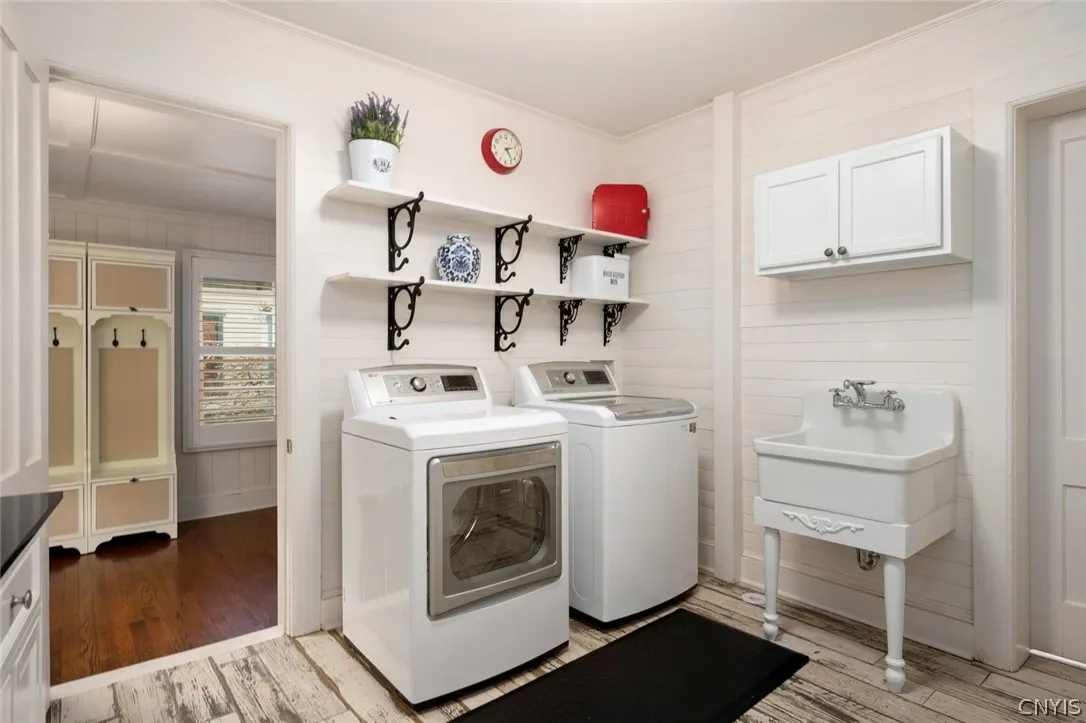 21 Madison Street, Hamilton, New York 13346, Hamilton, New York 13346, 6 Bedrooms Bedrooms, 13 Rooms Rooms,6 BathroomsBathrooms,Residential,For Sale,21 Madison Street, Hamilton, New York 13346,0,S1438680