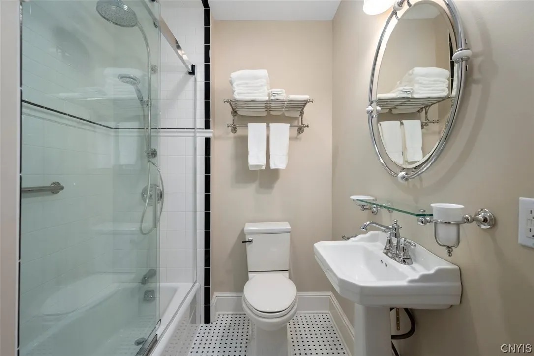 21 Madison Street, Hamilton, New York 13346, Hamilton, New York 13346, 6 Bedrooms Bedrooms, 13 Rooms Rooms,6 BathroomsBathrooms,Residential,For Sale,21 Madison Street, Hamilton, New York 13346,0,S1438680